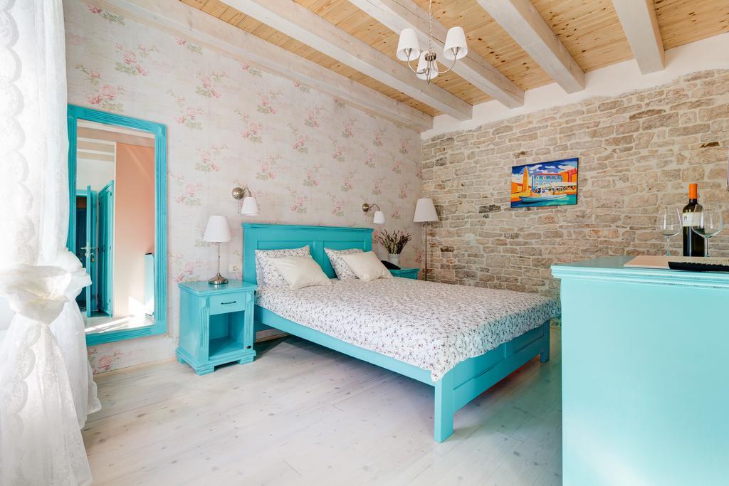 Heritage Hotel Chersin Fažana エクステリア 写真