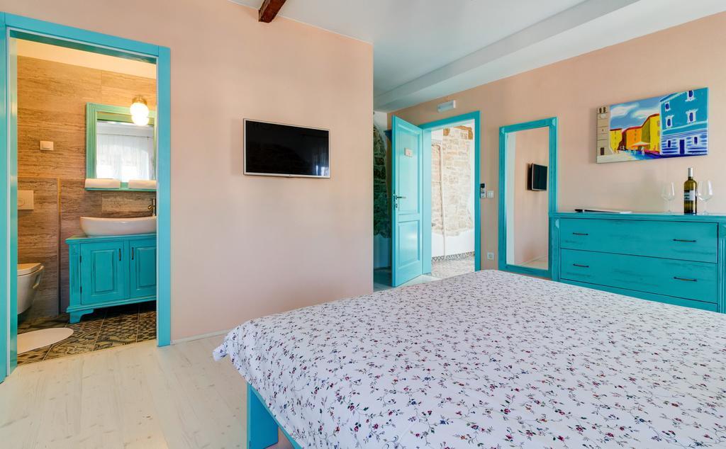 Heritage Hotel Chersin Fažana エクステリア 写真