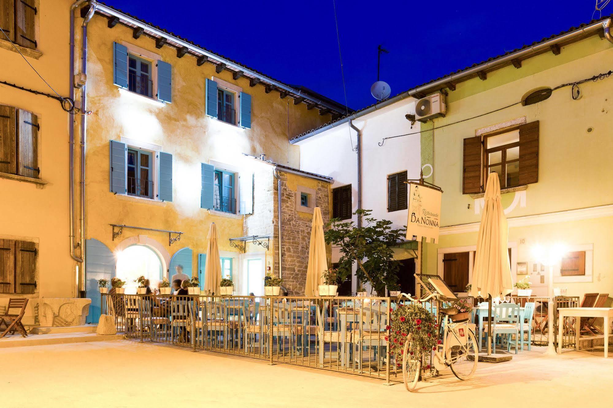 Heritage Hotel Chersin Fažana エクステリア 写真